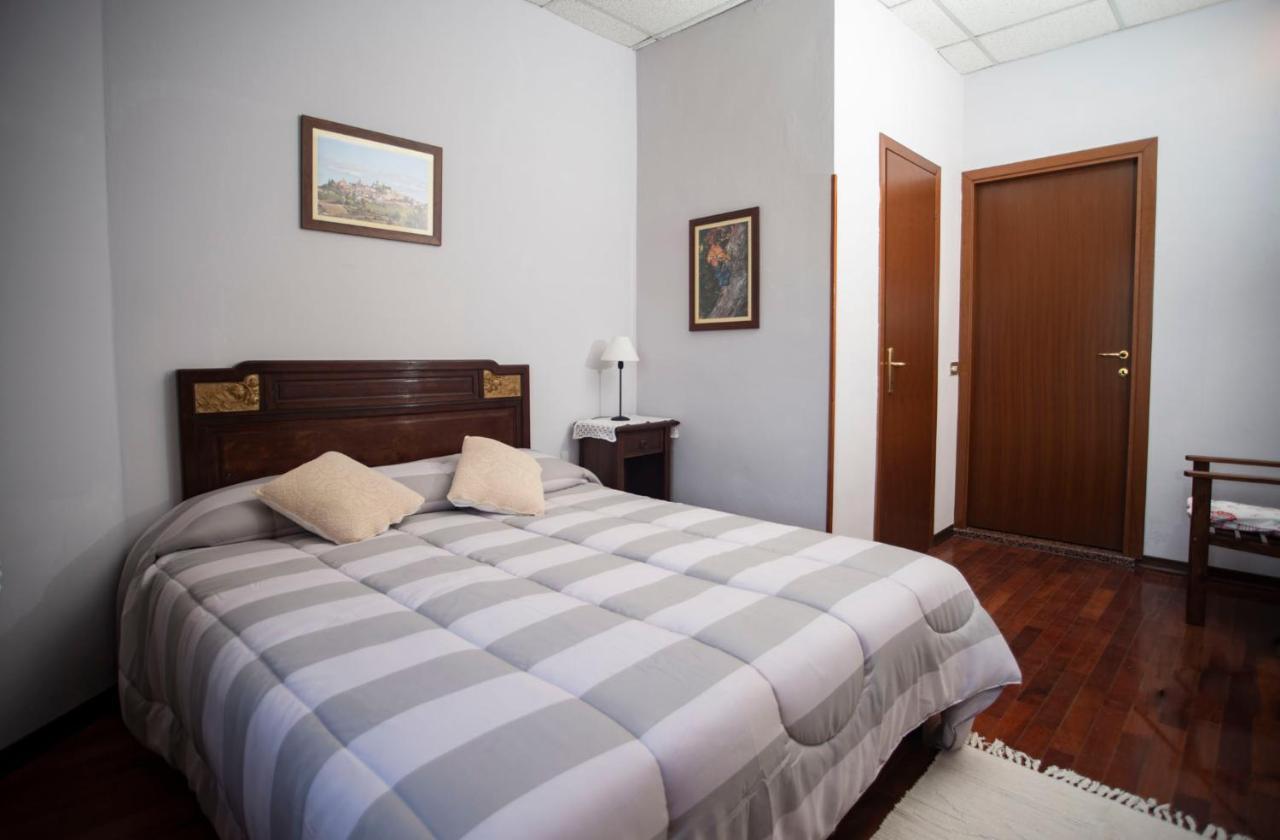 I Quattro Grappoli Bed & Breakfast Neive Exterior photo